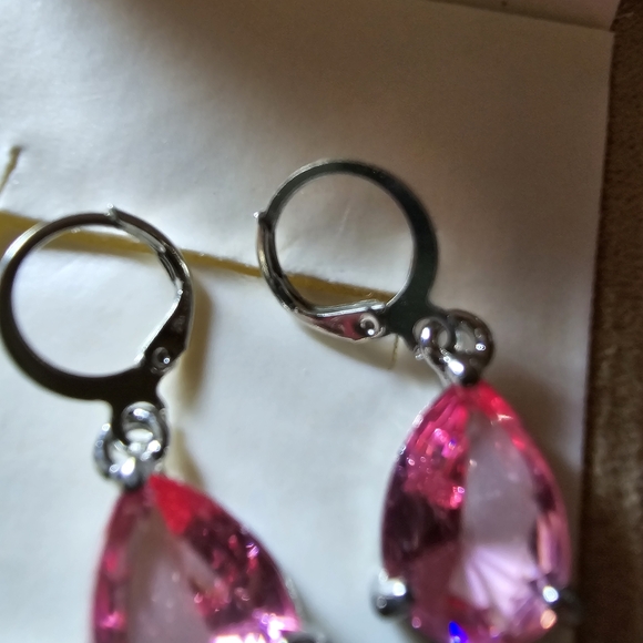 None Jewelry - Glamorous Pink Teardrop Earrings